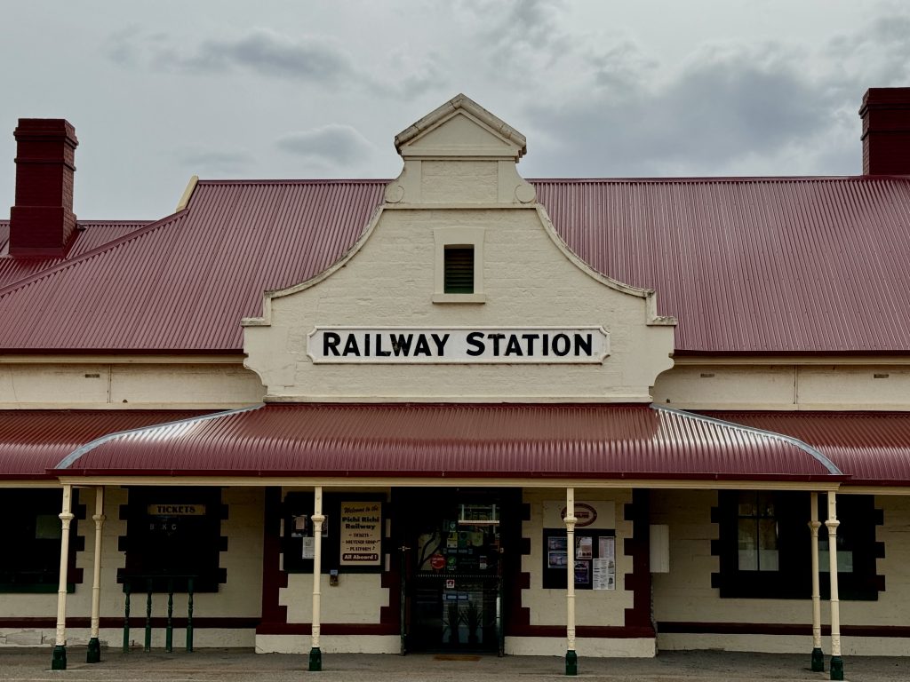 Flinders Ranges guided walking tour